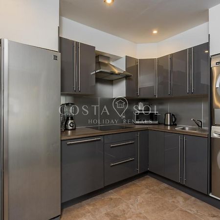 Puerto Marina-Benalmadena Luxury Apartment Dentro De La Isla Eksteriør bilde