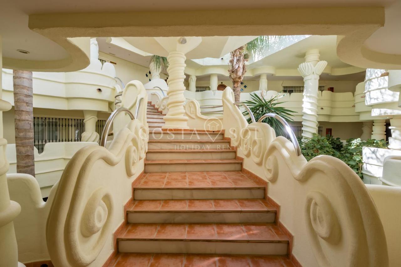 Puerto Marina-Benalmadena Luxury Apartment Dentro De La Isla Eksteriør bilde